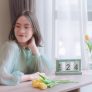 读者“阿禾同学”在窗边逆光下的头像